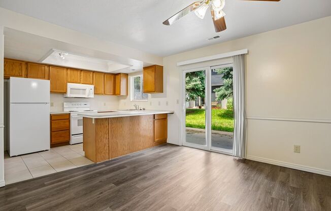 2 beds, 1.5 baths, 1,146 sqft, $1,399, Unit C-2