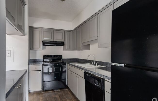 Lux Estate TX Apartments