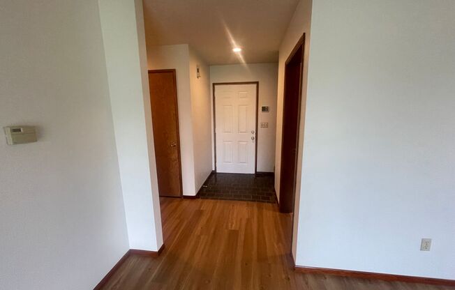 2 beds, 1.5 baths, $2,195, Unit #20691