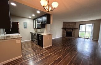 Newly renovated 1 Bed/1 Bath Condo near Lowry/Cherry Creek