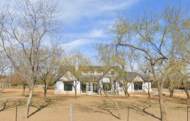 BEAUTIFUL home on 2 acres! 4/3/2