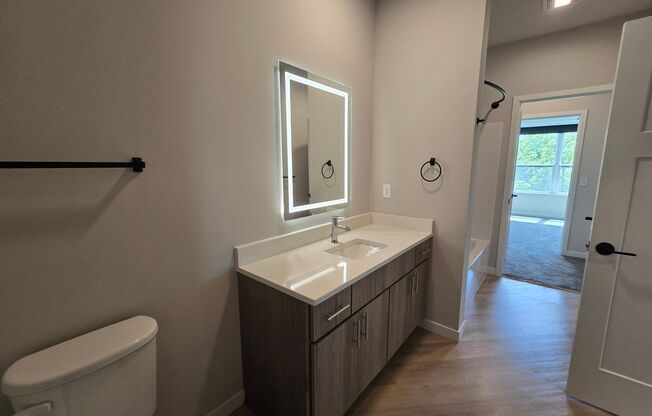 2 beds, 2 baths, 1,140 sqft, $2,110, Unit 8421-238