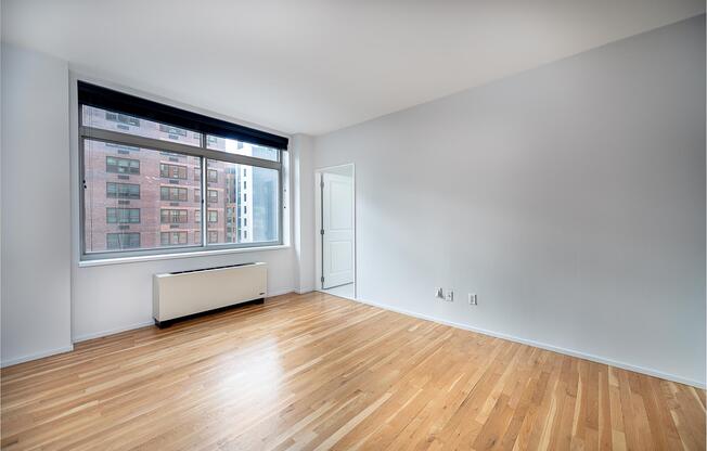 143 E 34 ST