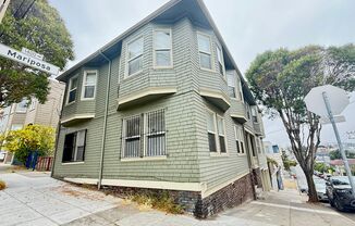 Come live in one of San Francisco's most popular hills... Potrero Hill!