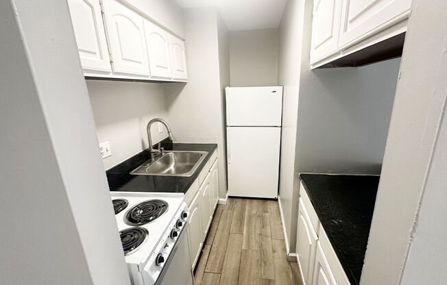 1 bed, 1 bath, 560 sqft, $795, Unit 630-17