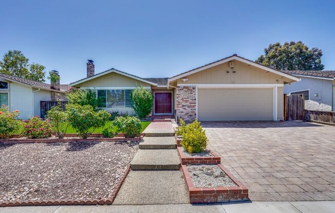 Bright and Spacious 3 Bed 2 Bath Single Family Home