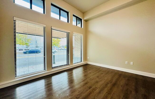1 bed, 1 bath, 453 sqft, $2,050, Unit 4th #405