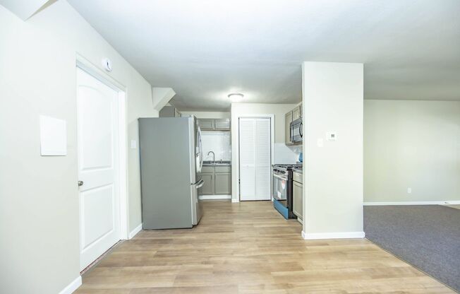 3 beds, 1 bath, $1,500