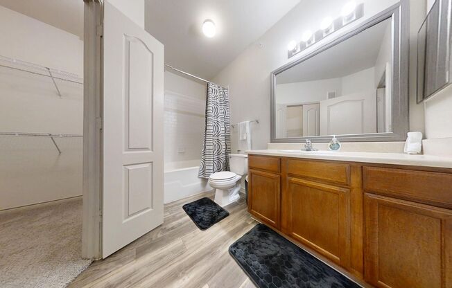 2 beds, 2 baths, 996 sqft, $1,649, Unit 4203-Corp