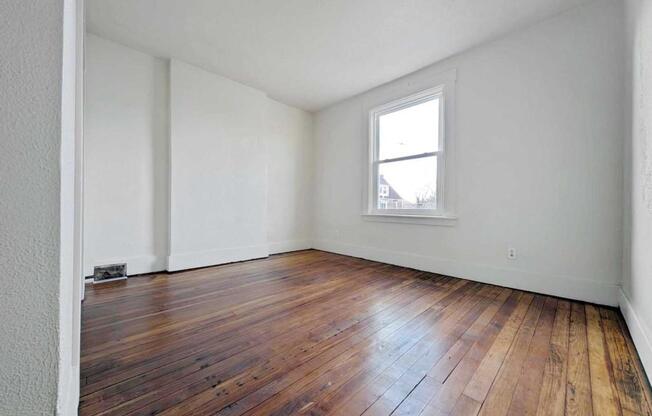 524 PAULSON AVE