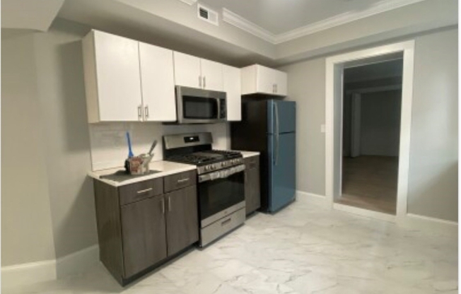 2 beds, 1 bath, 1,200 sqft, $3,600, Unit A