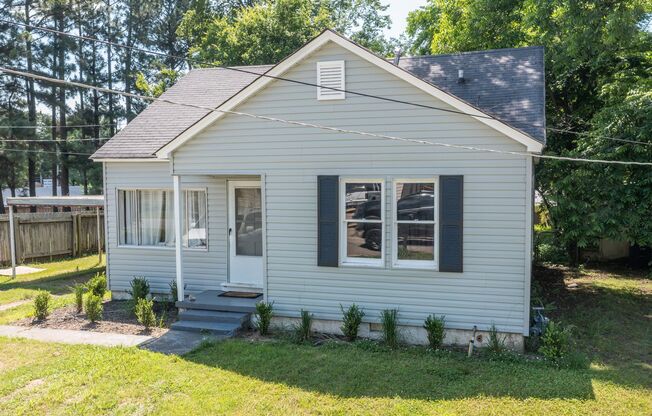 Freshly Updated House (Updated Pictures Coming Soon)