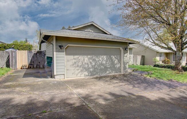 Three Bedroom on quiet cul-de-sac!