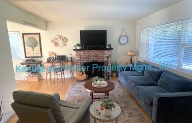 Charming 2 Bed/2 Bath Aptos Home