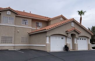 Beautiful Condo in Gated Community with Pool & Spa!