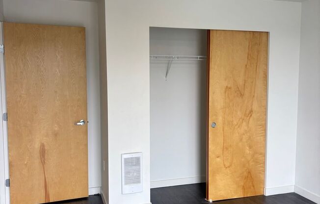 2 beds, 1 bath, 574 sqft, $1,795, Unit 305