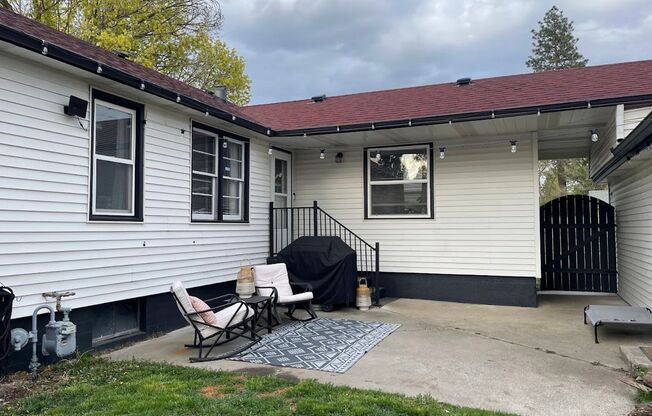 Audubon-Downriver Neighborhood 3+ bedroom, 1 bath corner lot with large, fenced yard