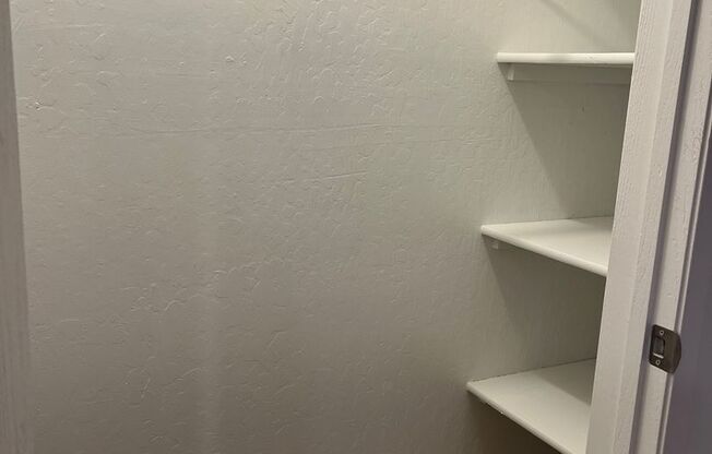 1 bed, 1 bath, 480 sqft, $1,395, Unit 209