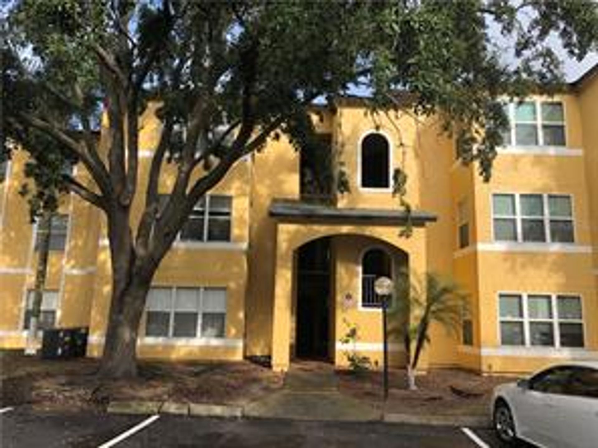 Venetian Place Condominium