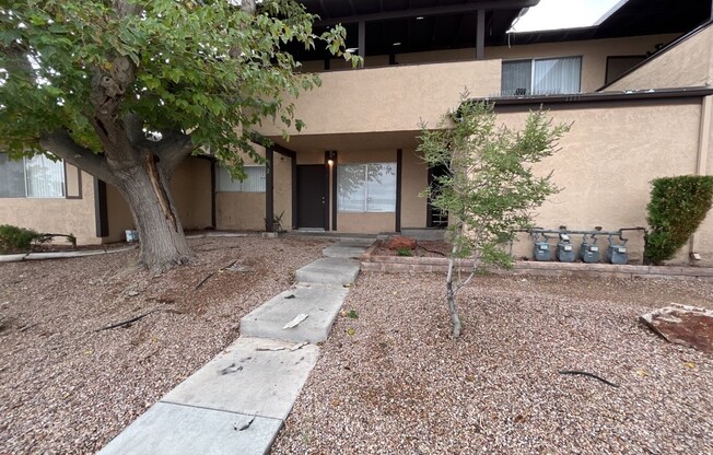 2657 MCLEOD DR