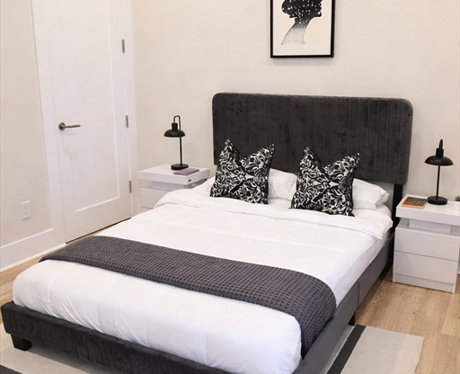 2 beds, 1 bath, 686 sqft, $4,400, Unit 2F