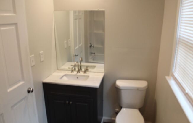 4 Br, 3 ba + Bonus Henderson Forest