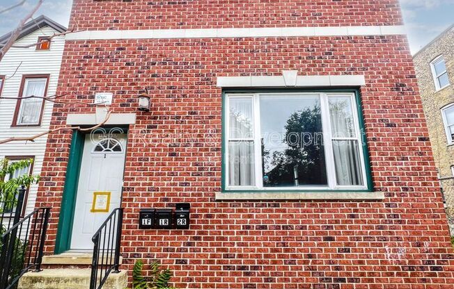 1512 W 17 ST
