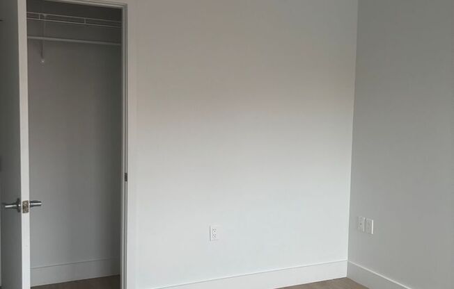 2 beds, 2 baths, 1,042 sqft, $2,450, Unit 504