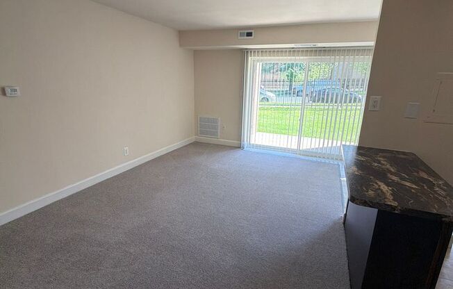 2 beds, 2 baths, 1,000 sqft, $1,950, Unit 14208 #A1