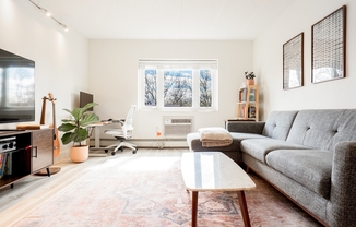 2 beds, 1 bath, 1,100 sqft, $3,850, Unit 36
