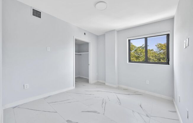 2 beds, 2 baths, 1,024 sqft, $3,230, Unit 400