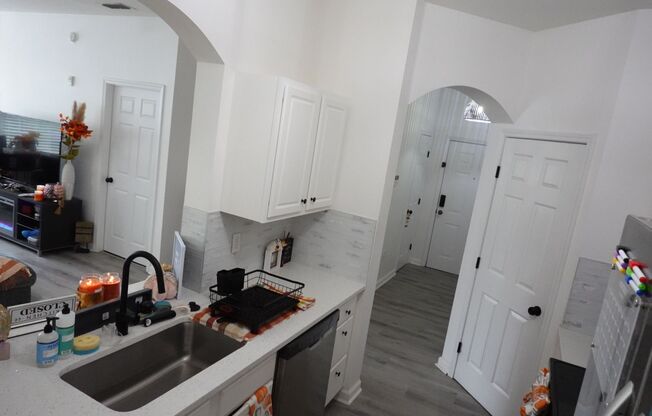 3 beds, 2 baths, $1,795, Unit UNIT 625