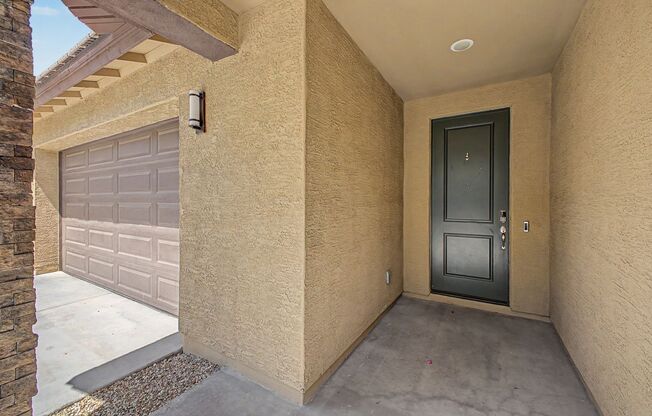 Move in Ready Home For Rent in Estrella!