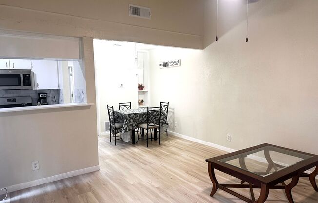 2 bed 1 bath on Emerald Forest