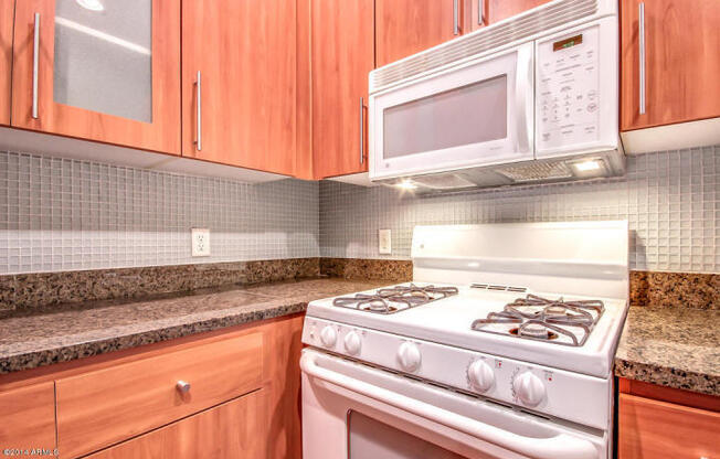 1 bed, 1 bath, $1,410