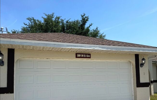 3307 SW 11th Pl - 3-Bedroom Single-Family Home with Screened Lanai – Now Available in SW Cape Coral