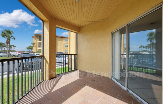 4307 BAYSIDE VLG DR