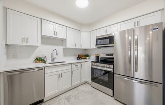 595 REVERE BCH PKWY
