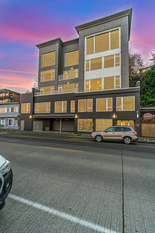 1709 HBR AVE SW