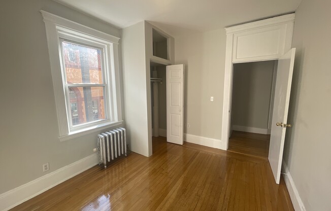 2 beds, 1 bath, $3,850, Unit 14