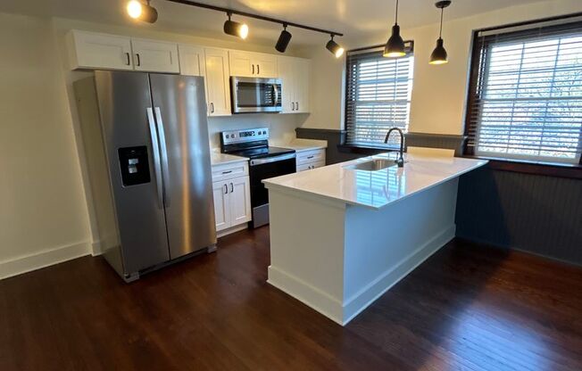 2 beds, 2 baths, 1,034 sqft, $1,350, Unit Unit 201