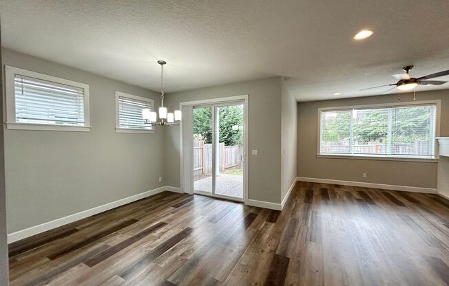 3 beds, 2.5 baths, $2,800