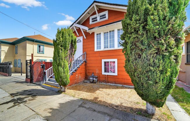 E. 17th St, 4114