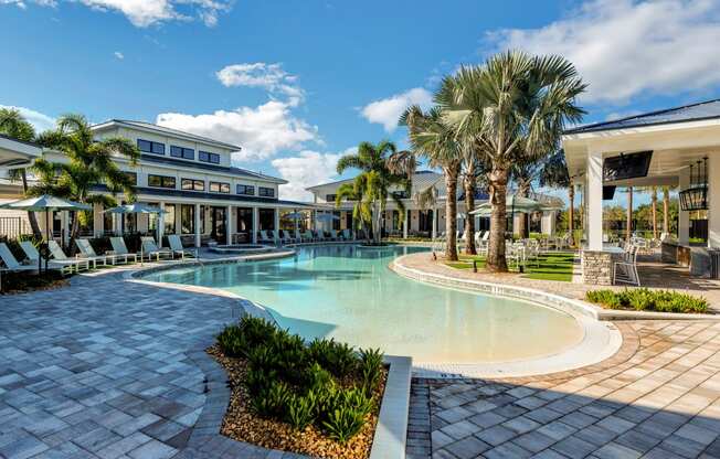 LUXURY LIVING IN DAYTONA BEACH