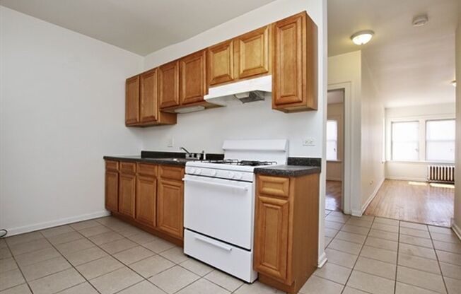 6401 S Maplewood