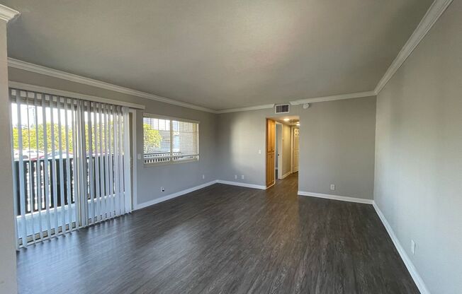 2 beds, 2 baths, 980 sqft, $2,995, Unit 819-22