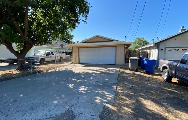 Renovated 3 Bed Home with a New Kitchen, Paint & Laminate Flooring!