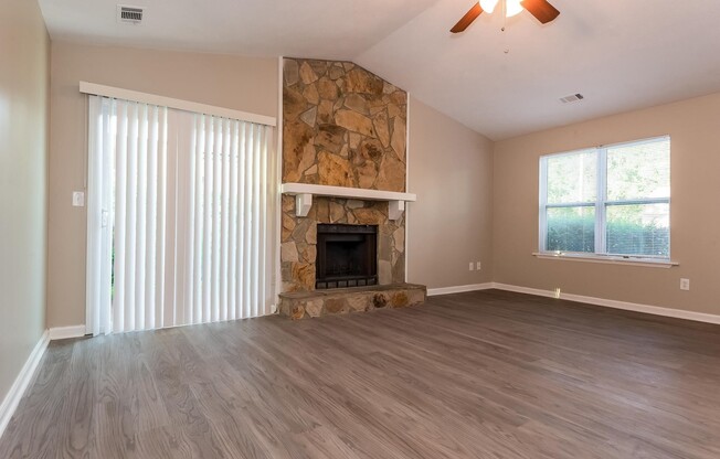 6265 LEVERETT DR