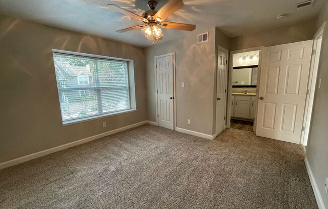 2 beds, 2 baths, 952 sqft, $1,595, Unit #1210