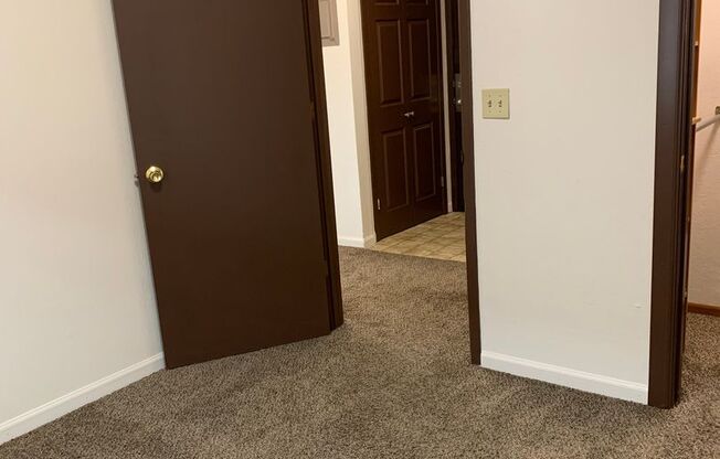 1 bed, 1 bath, 500 sqft, $1,095, Unit Exclusive Right to Lease - 1336 W 23rd Ave # 211